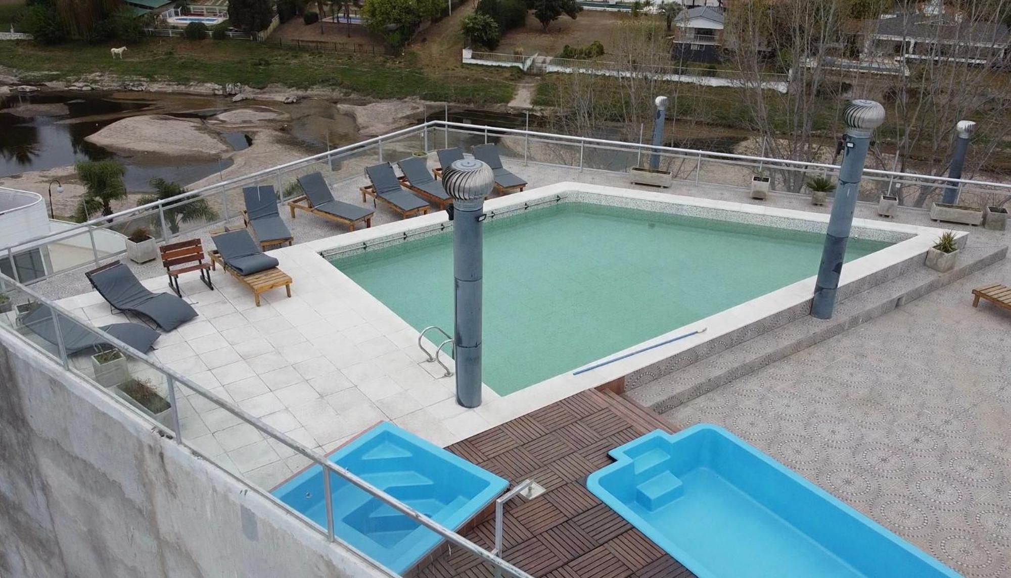 Golden Ross Hotel Villa Carlos Paz Bagian luar foto