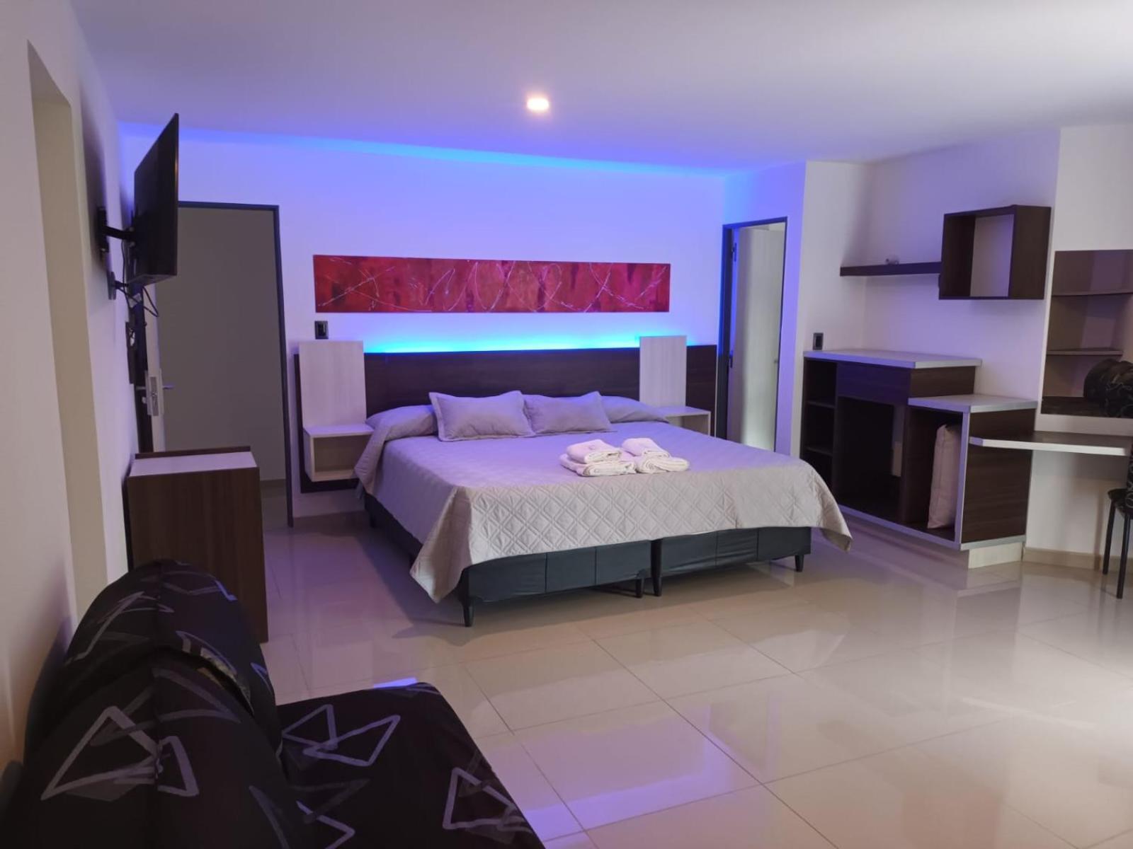 Golden Ross Hotel Villa Carlos Paz Bagian luar foto