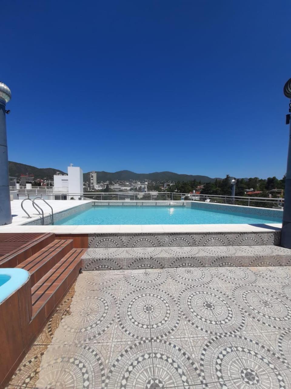 Golden Ross Hotel Villa Carlos Paz Bagian luar foto