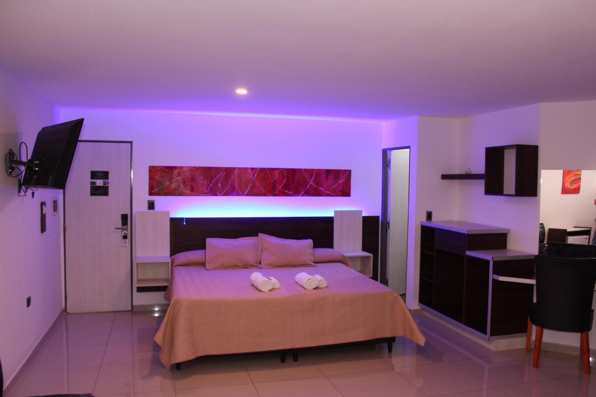 Golden Ross Hotel Villa Carlos Paz Bagian luar foto